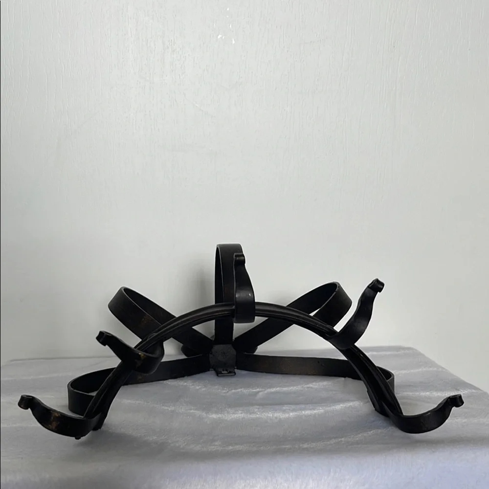Brass brown Crown Hook Wall Decor with Fleur-de-lis